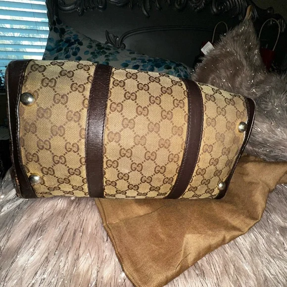 Authentic Vintage Gucci Boston bag I believe from the 90’s - Picture 7 of 16